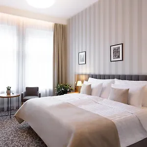 https://villa-schwaiger.praguehotelsweb.com